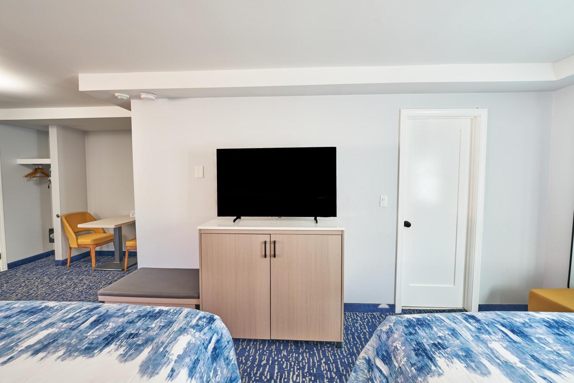 All Seasons Inn & Suites Bourne Eksteriør bilde